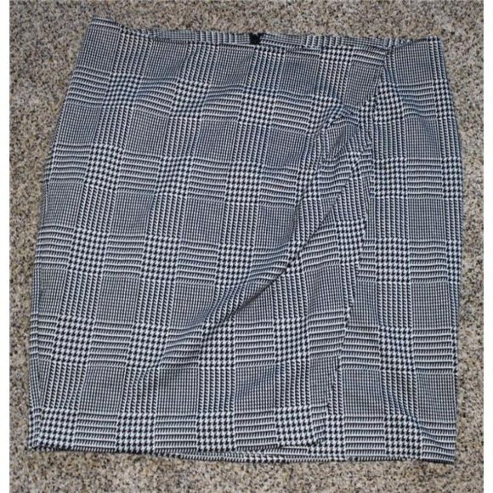 Lane Bryant 22 Winter Houndstooth Skirt Knee Length Pencil Faux Wrap